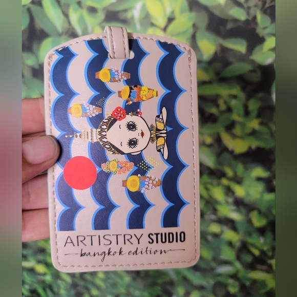 Artistry studio bangkok edition makeup brushes bag - Picture 4 of 13